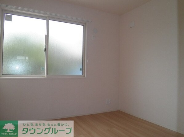 シャイン・カワナベの物件内観写真